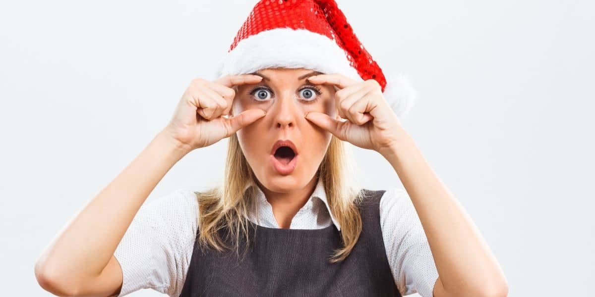 Read more about the article Should I keep my eyes open if he cums on my face?