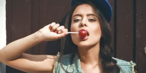 Read more about the article How to give a blowjob as a teen?